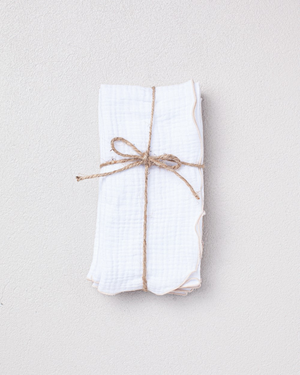 White Napkins + Napkin Rings Gift Set