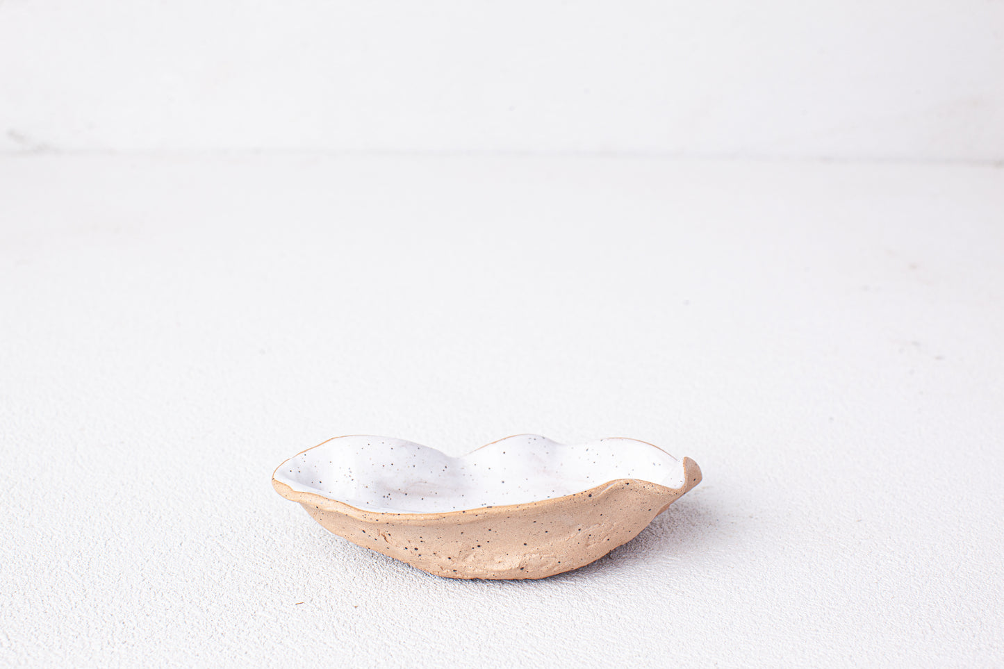 Narrow Stoneware Oyster