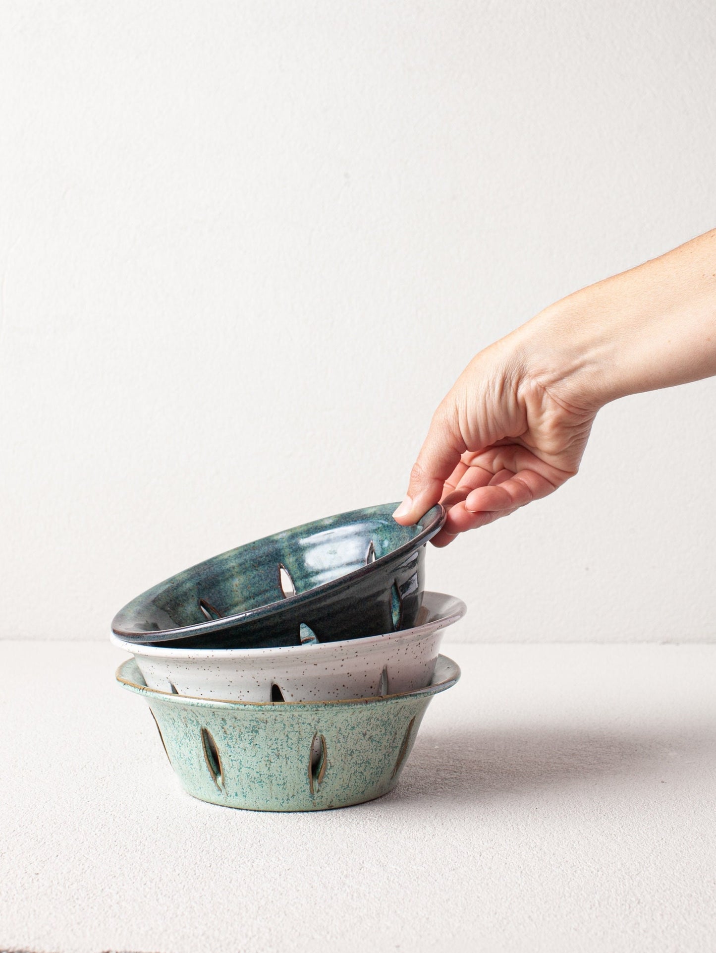 Stoneware Berry Bowl